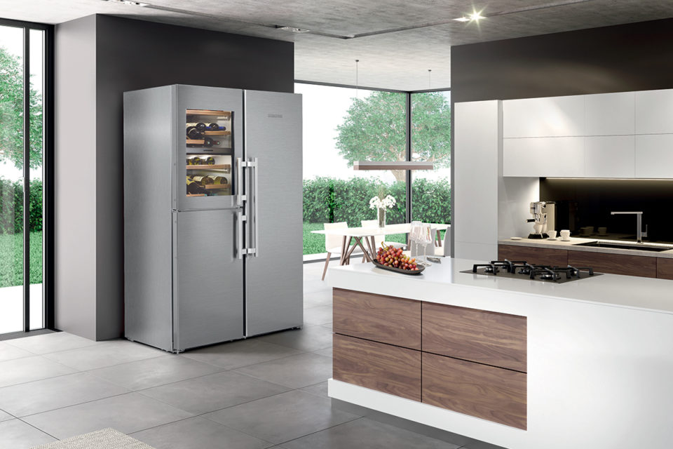 Liebherr Freestanding SidebySide With Wine Compartment SBSes 8486