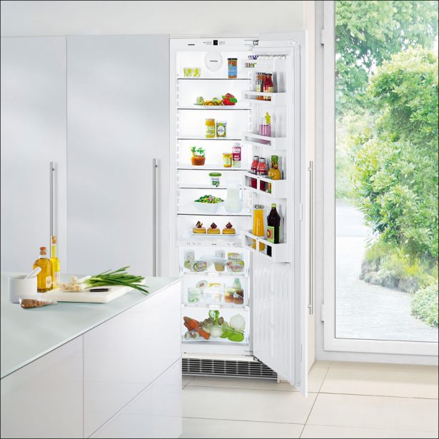 Liebherr SIKB 3520 Fully Integrated Fridge with BioFresh - PROJECT MODEL ONLY